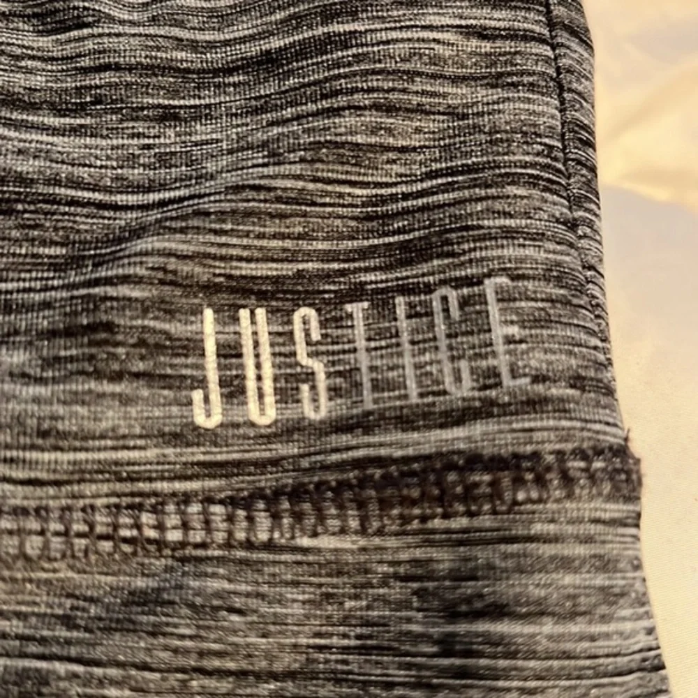 Justice leggings size kids 14. These are solid and will last a long time!!